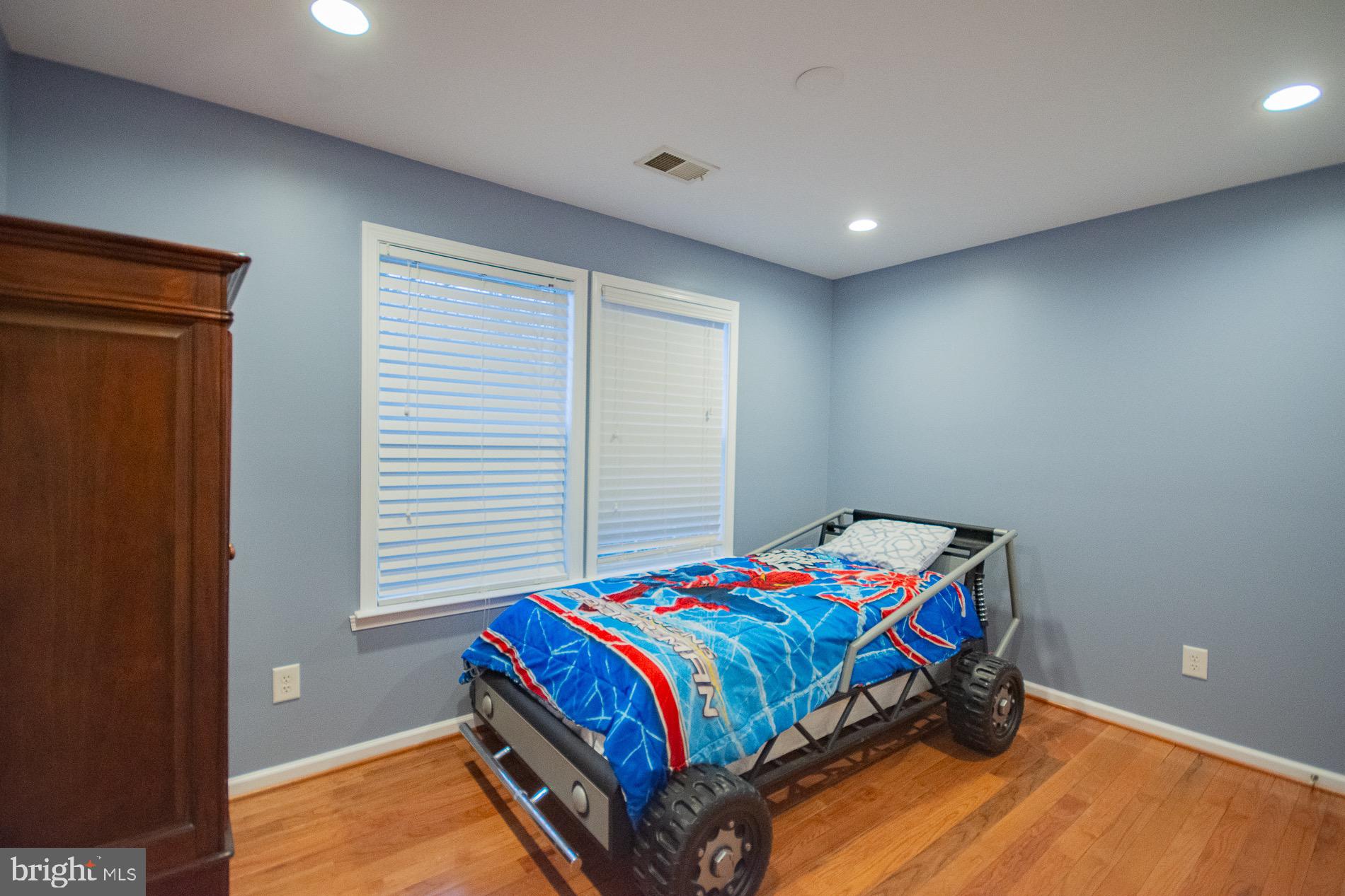 BROOKFIELD ON THE POTOMAC - Residential