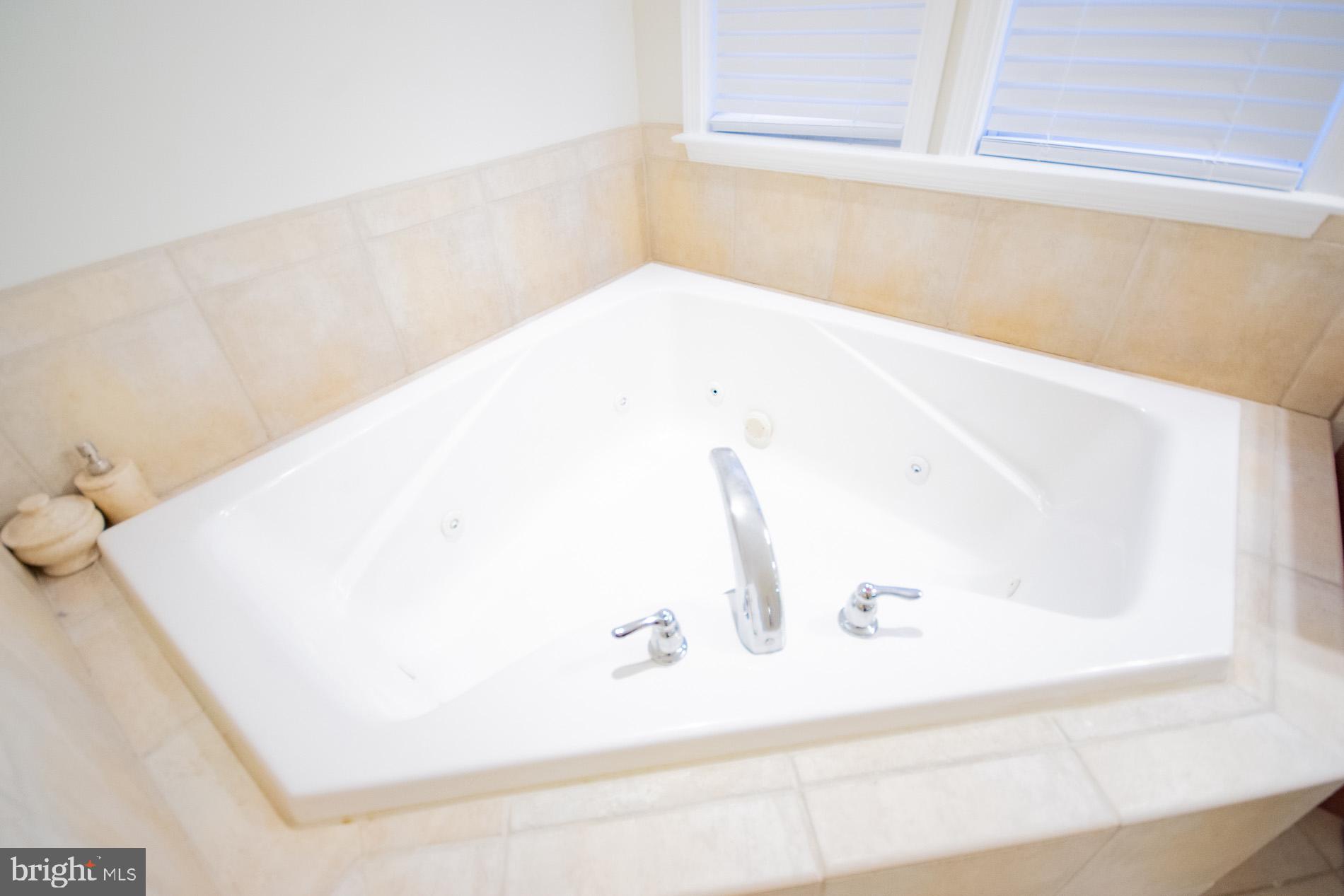 BROOKFIELD ON THE POTOMAC - Residential