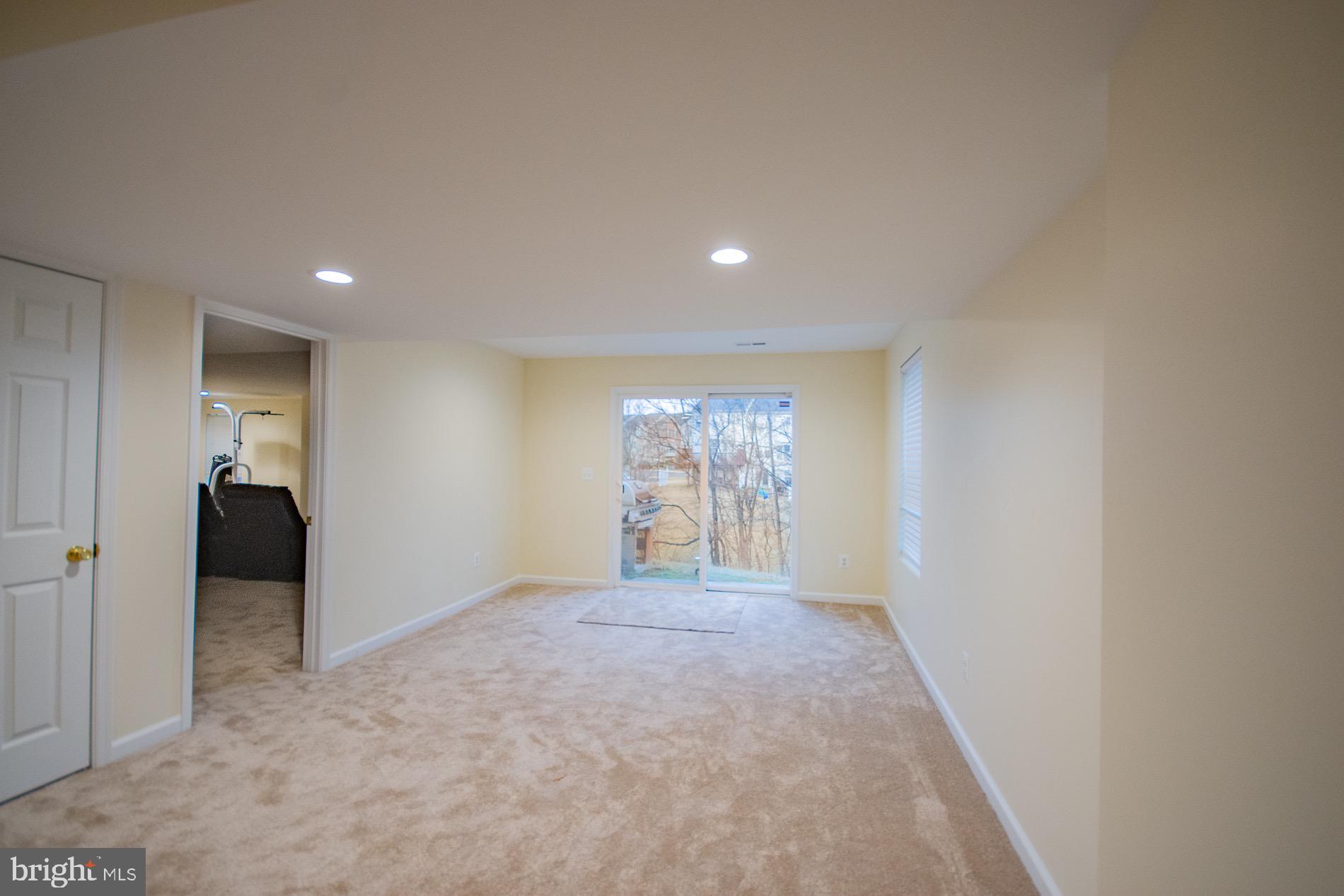 BROOKFIELD ON THE POTOMAC - Residential