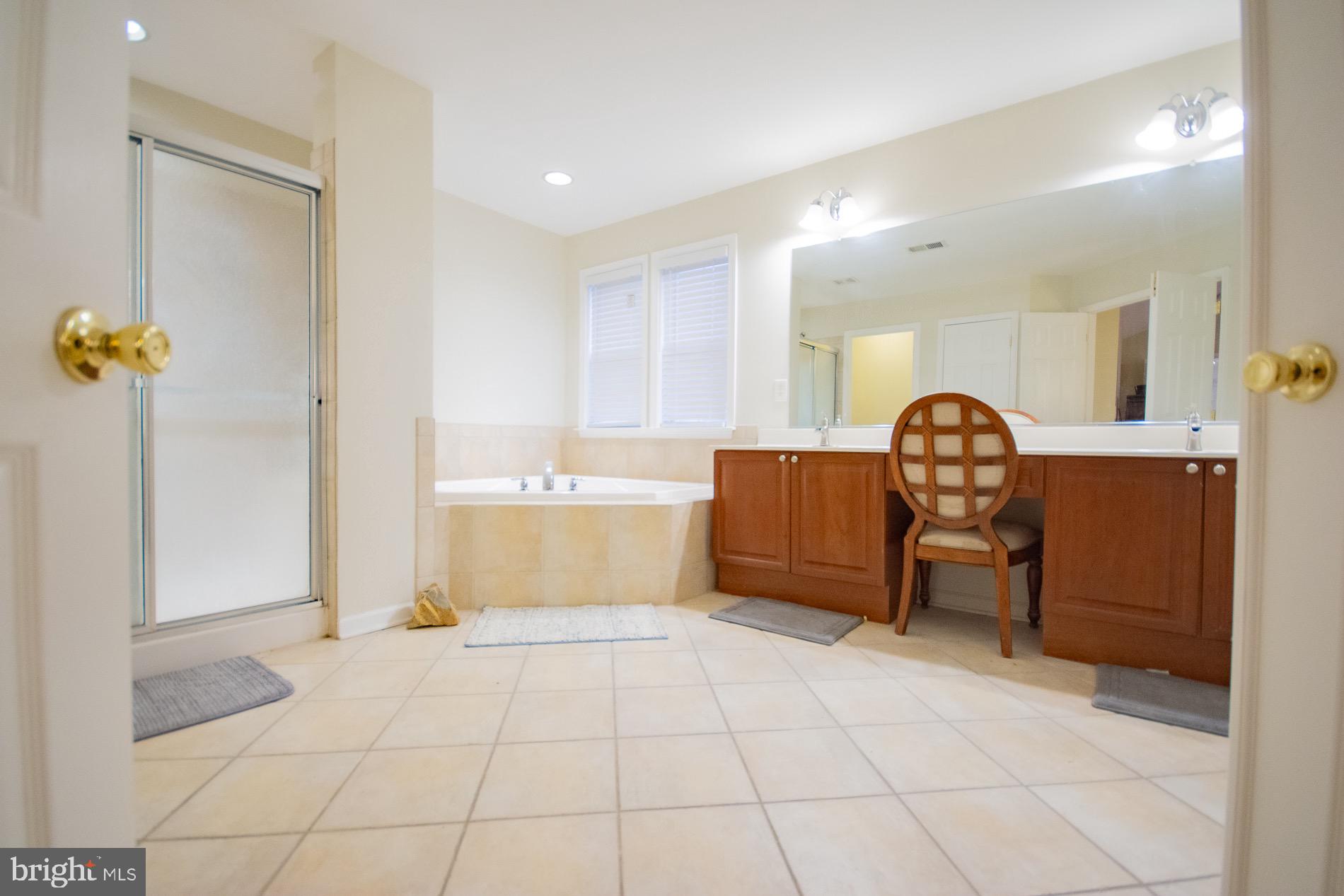 BROOKFIELD ON THE POTOMAC - Residential