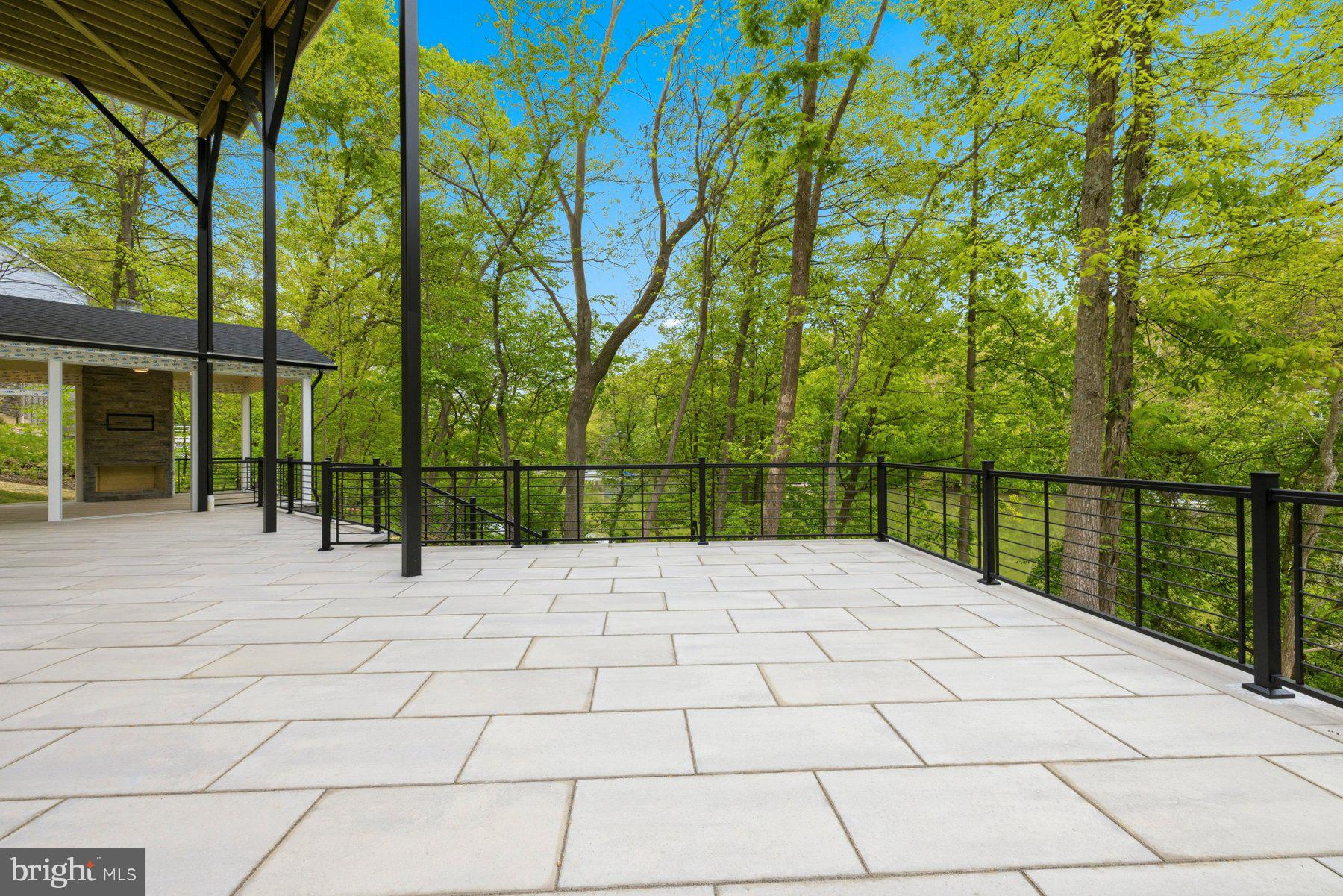 BALMORAL - Residential