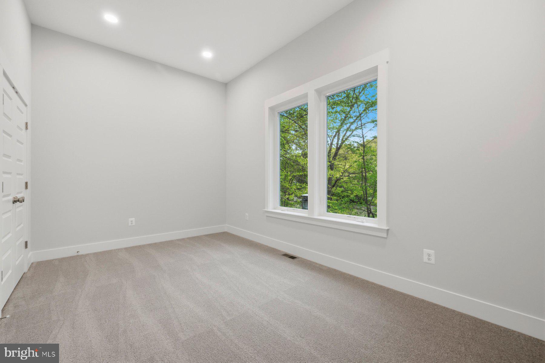 BALMORAL - Residential