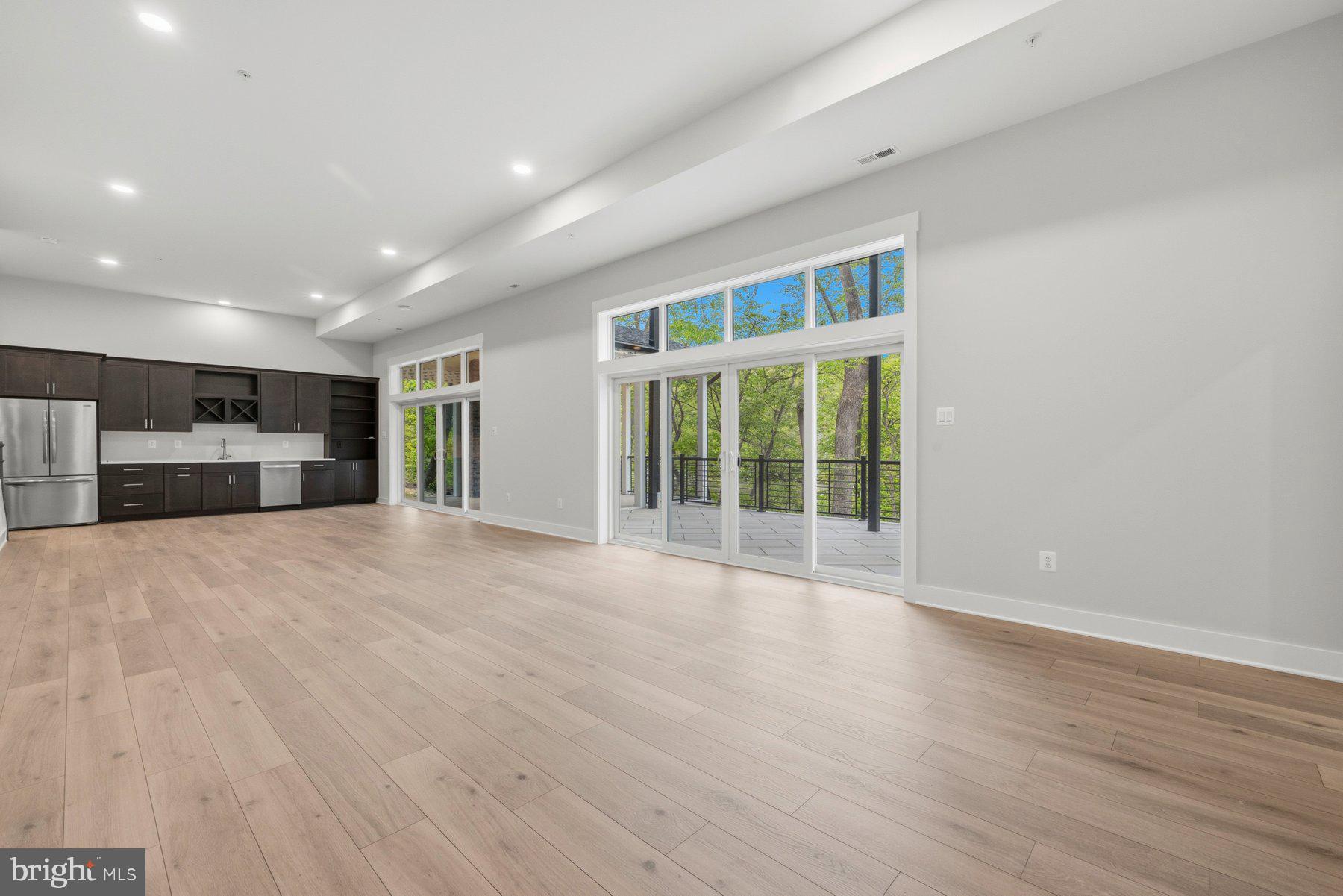 BALMORAL - Residential