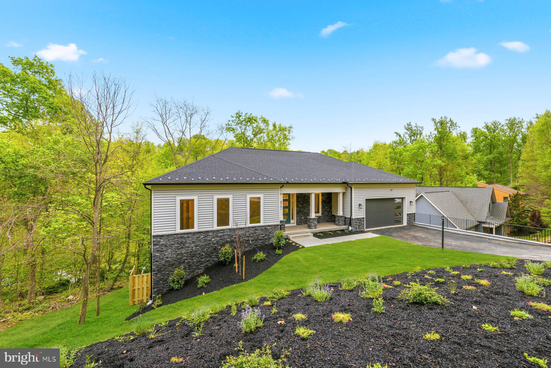 BALMORAL - Residential
