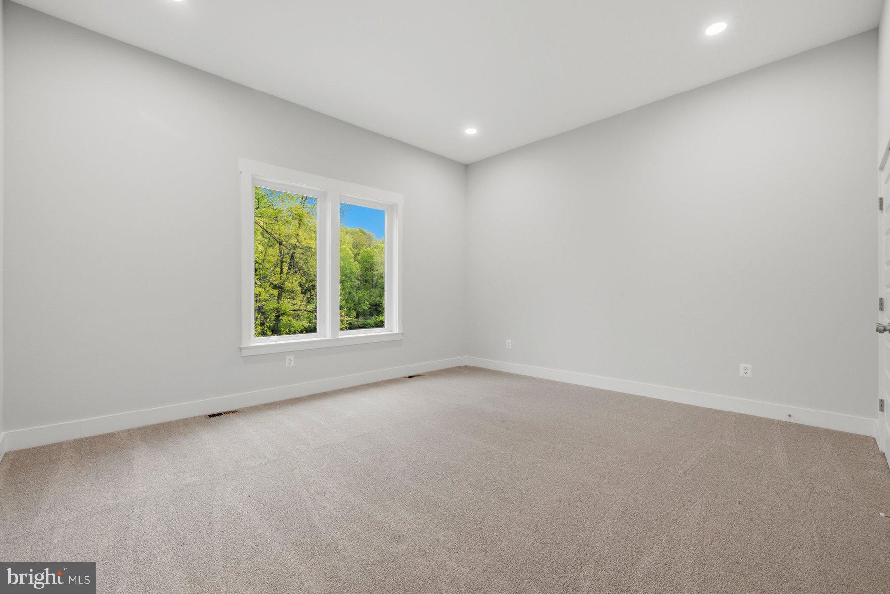 BALMORAL - Residential