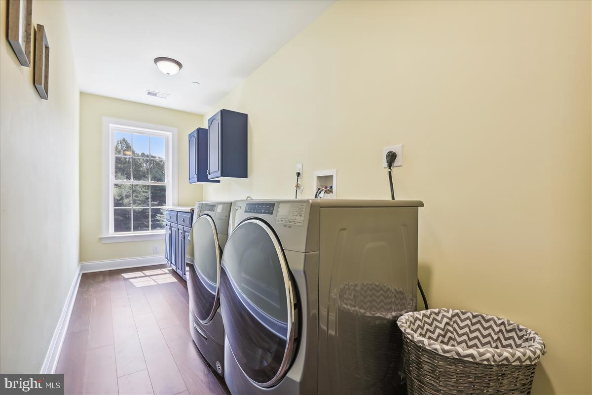 FOREST HILL - Residential