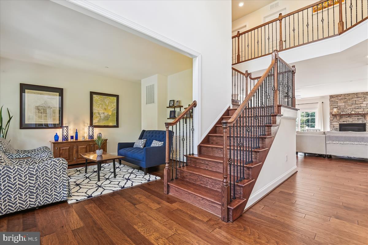 FOREST HILL - Residential