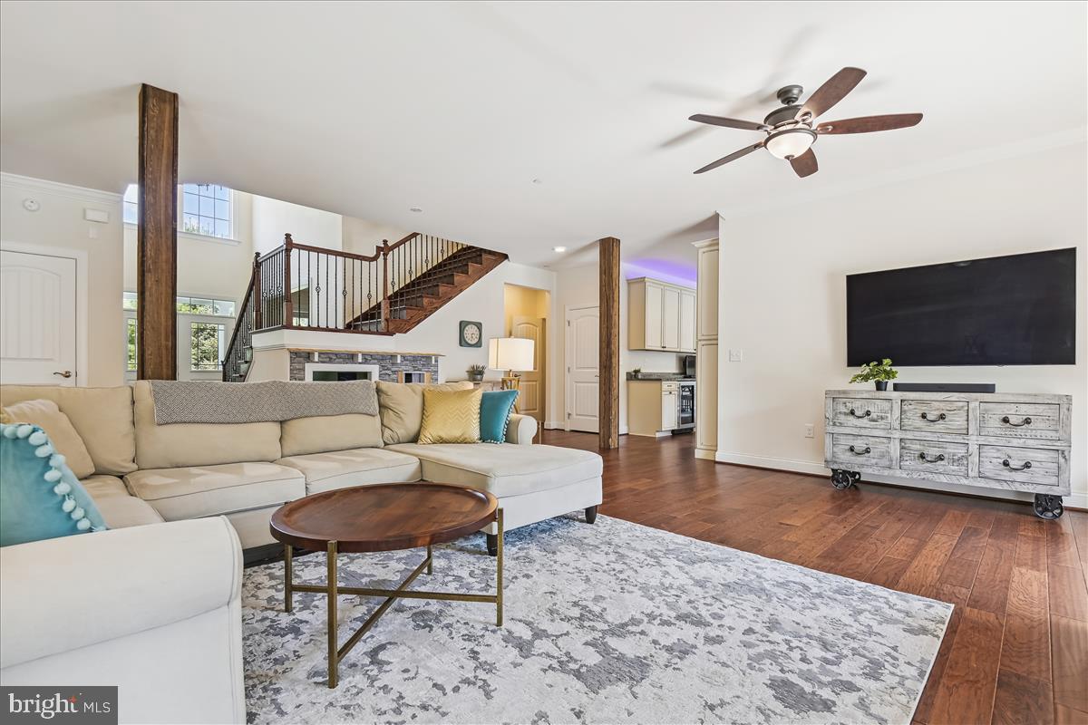 FOREST HILL - Residential