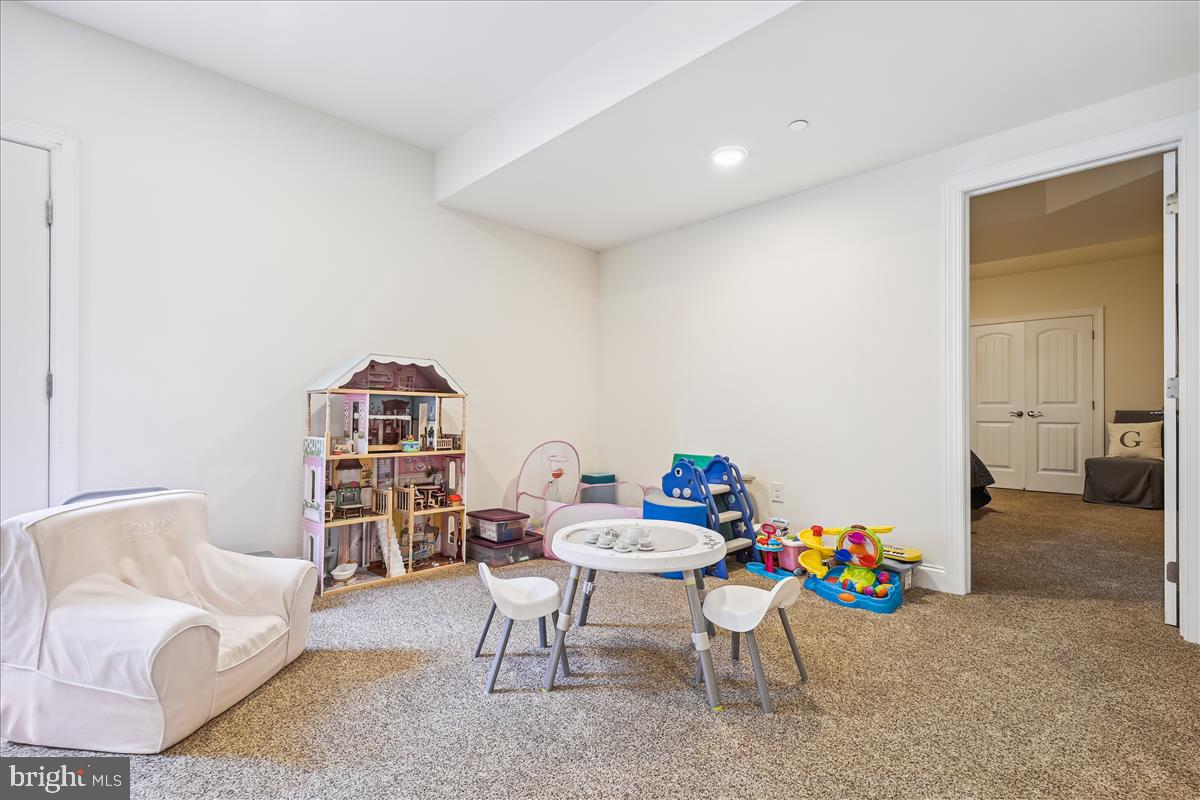 FOREST HILL - Residential