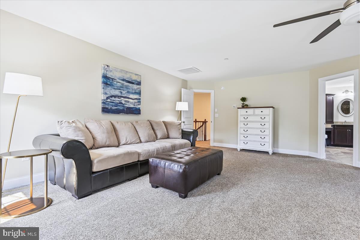 FOREST HILL - Residential