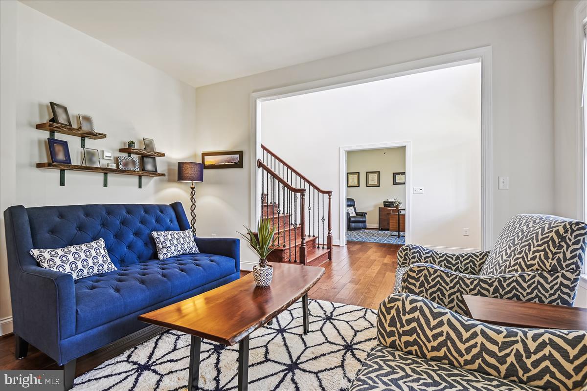 FOREST HILL - Residential