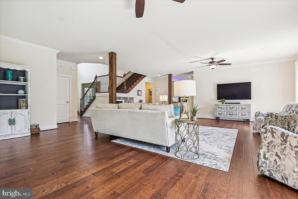 FOREST HILL - Residential