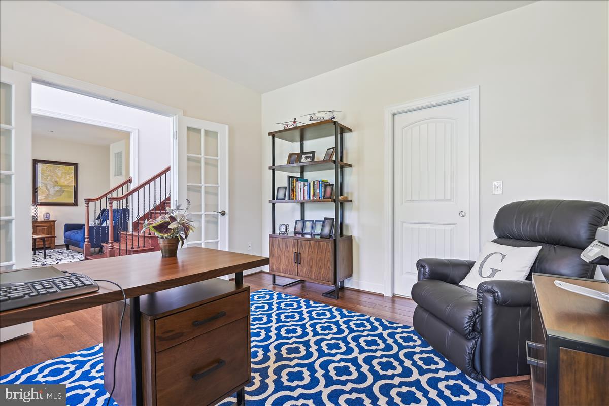 FOREST HILL - Residential