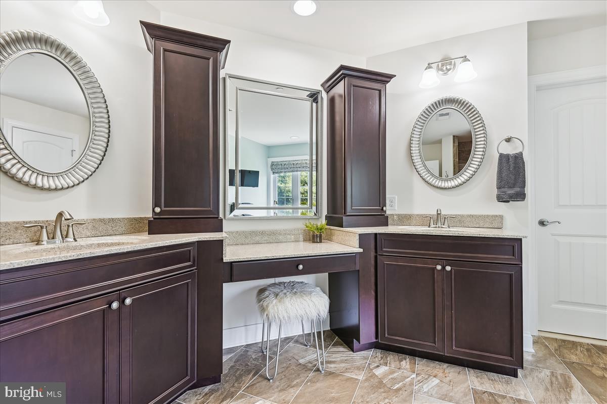 FOREST HILL - Residential