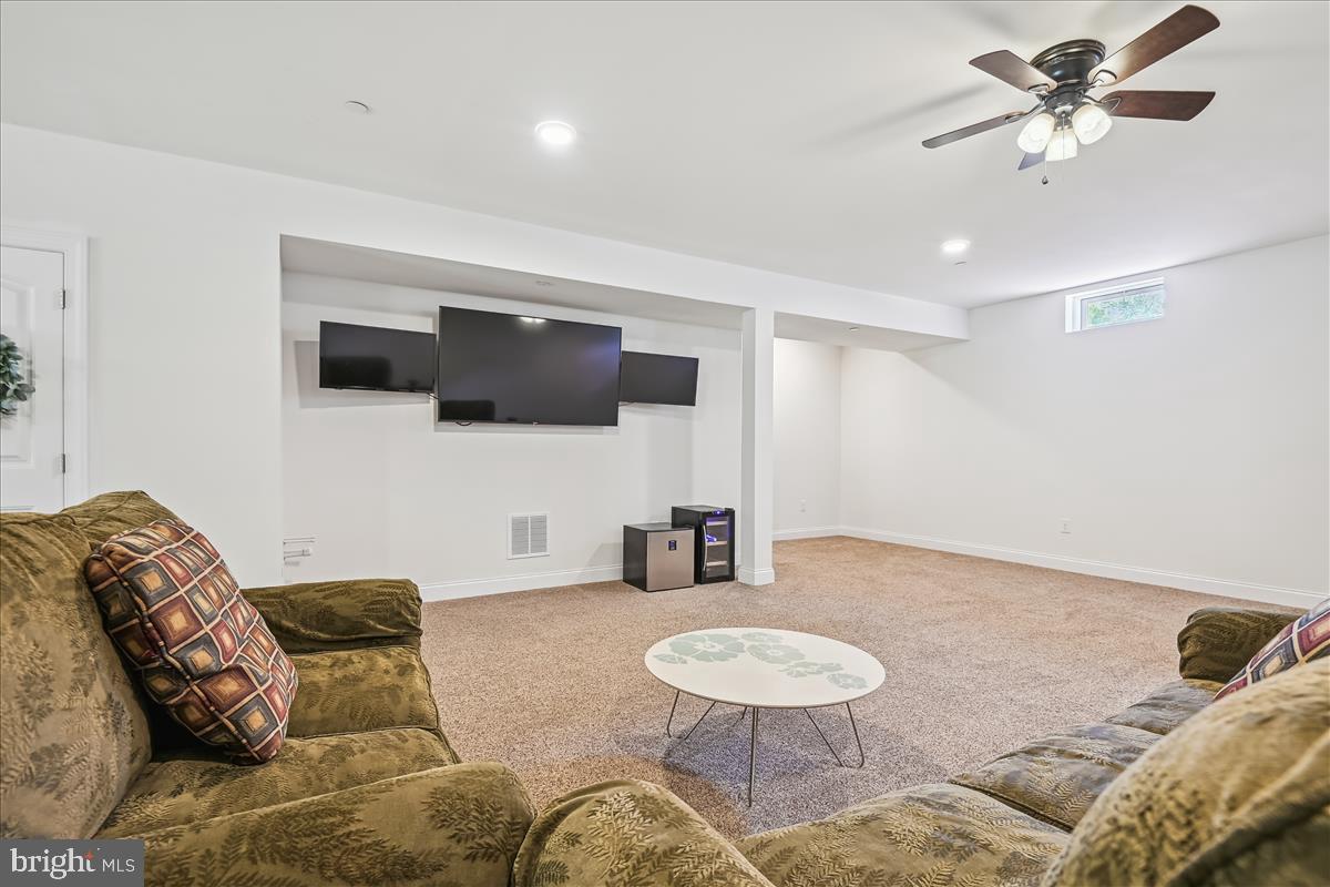 FOREST HILL - Residential