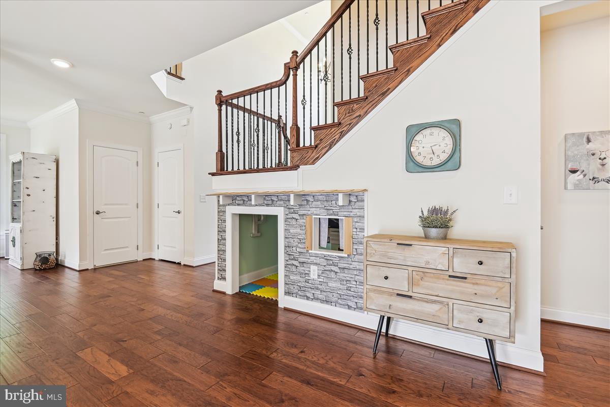 FOREST HILL - Residential