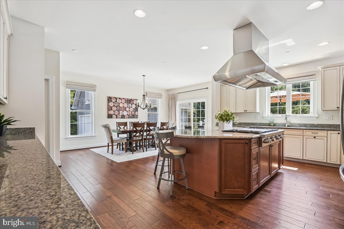 FOREST HILL - Residential