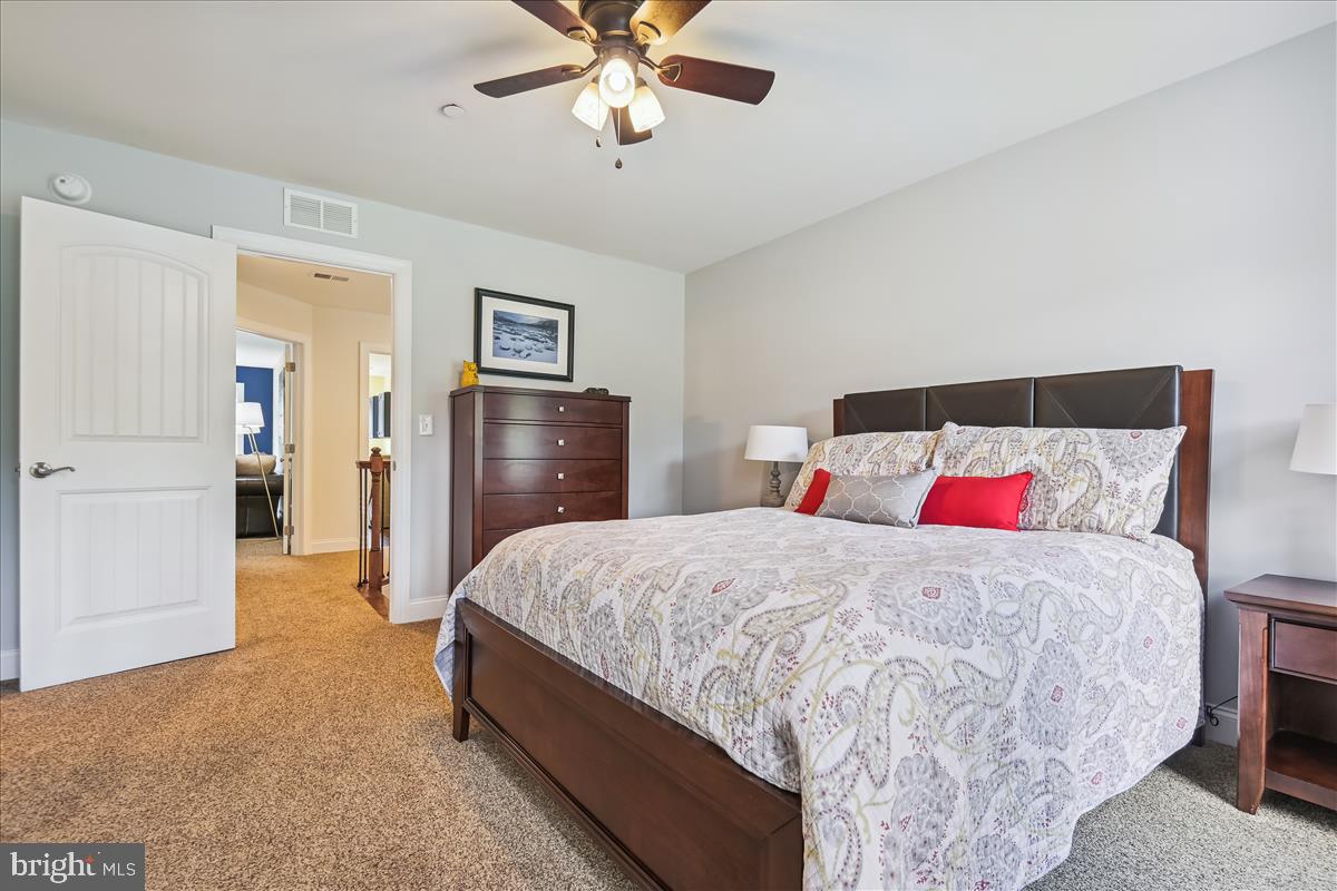 FOREST HILL - Residential