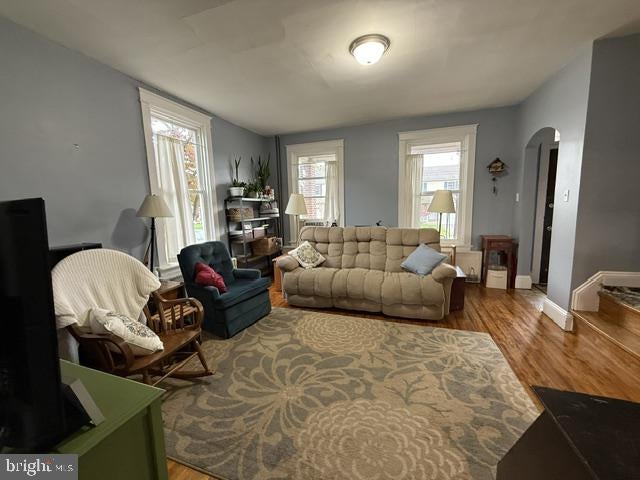 17 E 3RD STREET