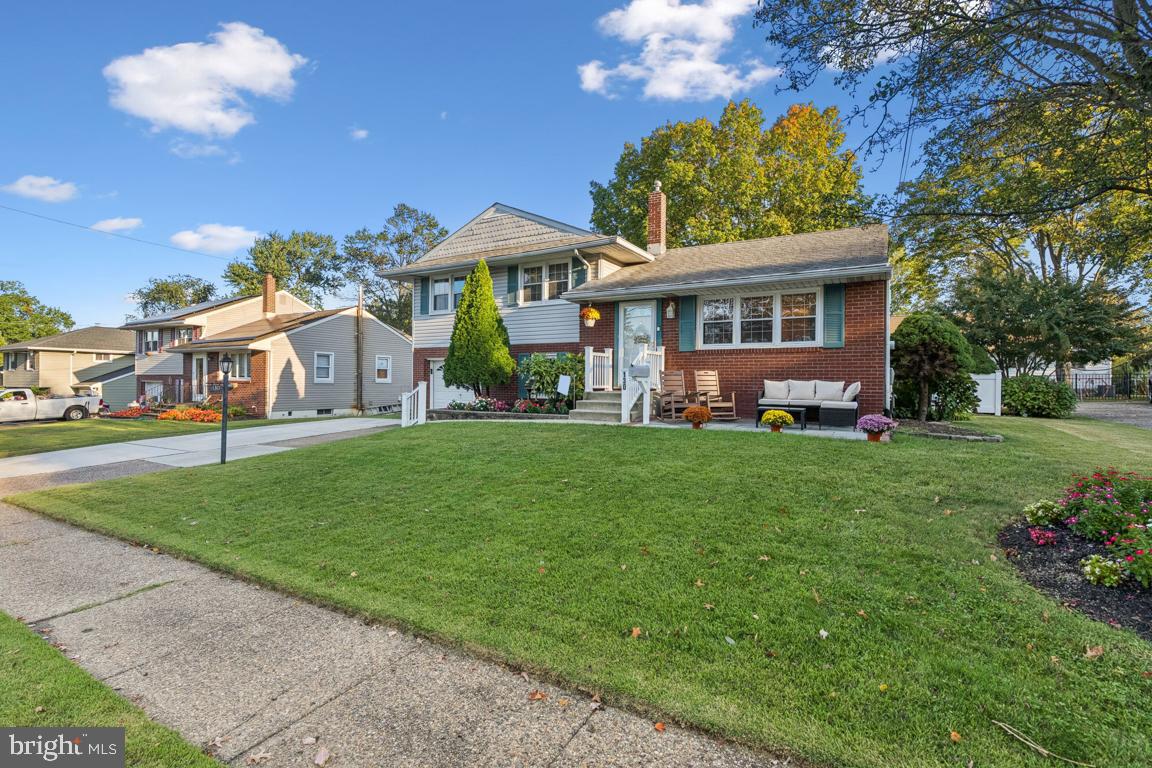 130 E CEDAR AVENUE