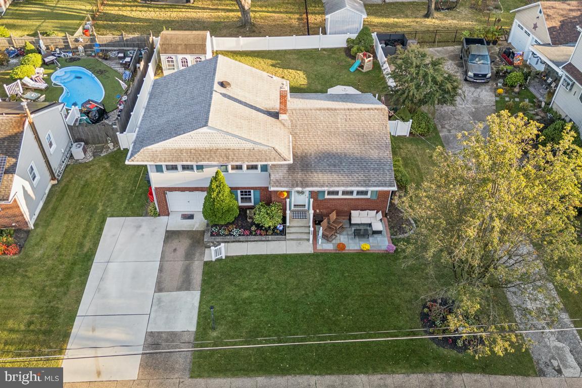 130 E CEDAR AVENUE