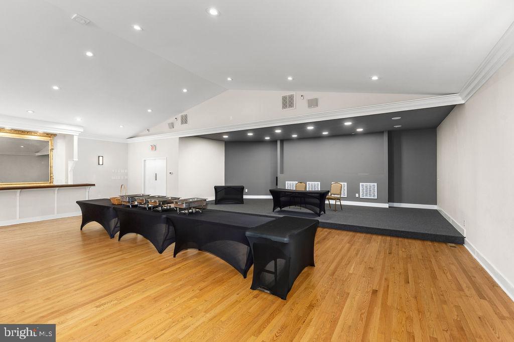 BOWLING GREEN - Residential