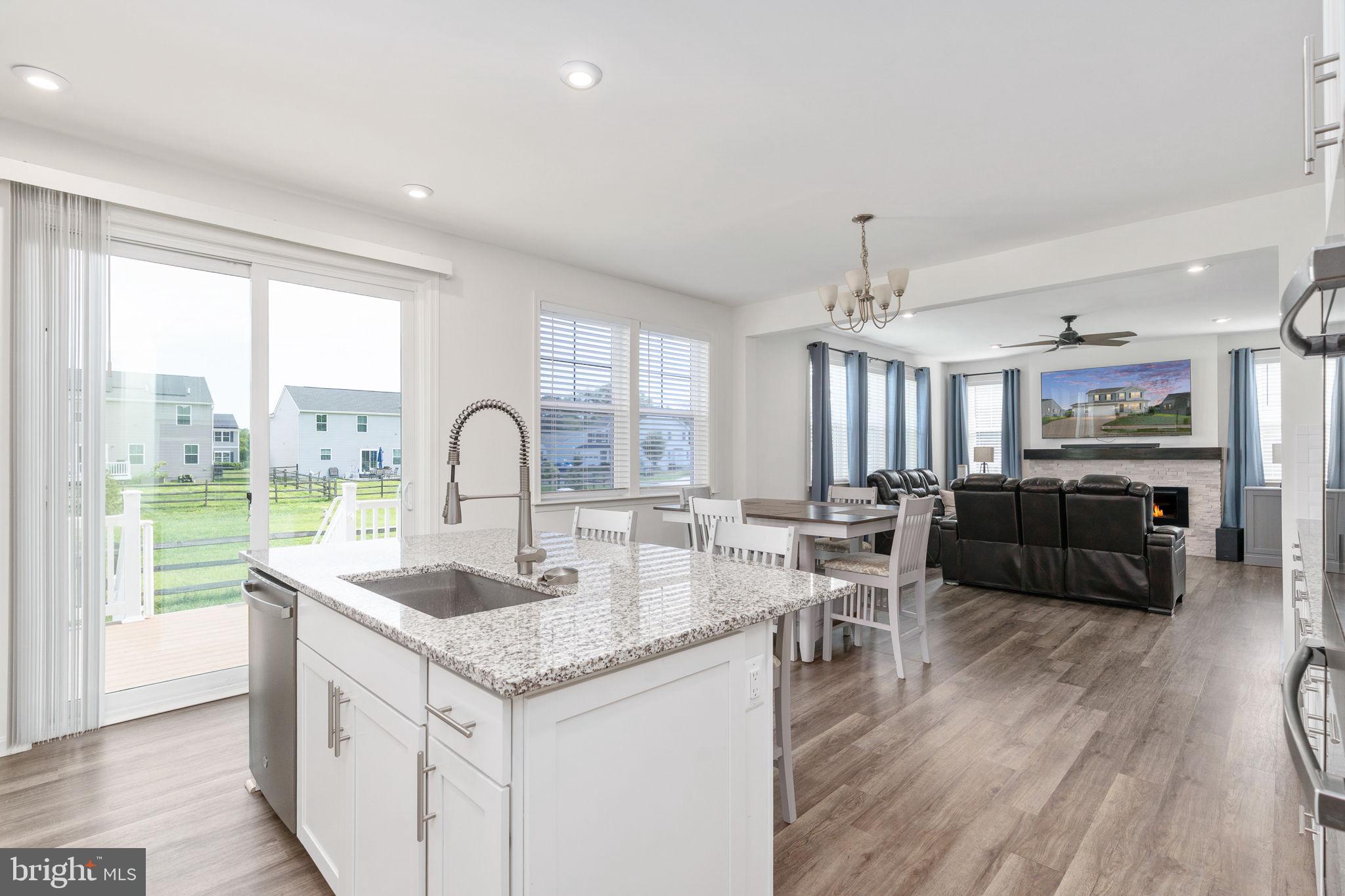 7101 STEAMBOAT COURT