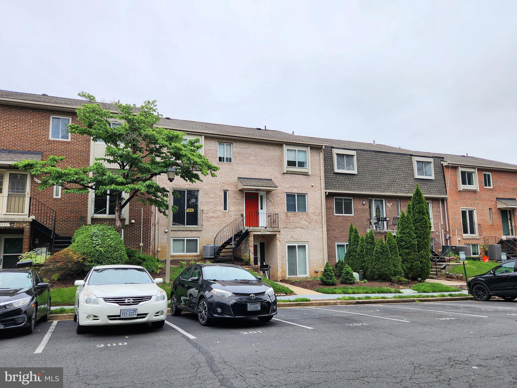 TERRACE TOWNE HOMES OF WOODLAWN - Residential
