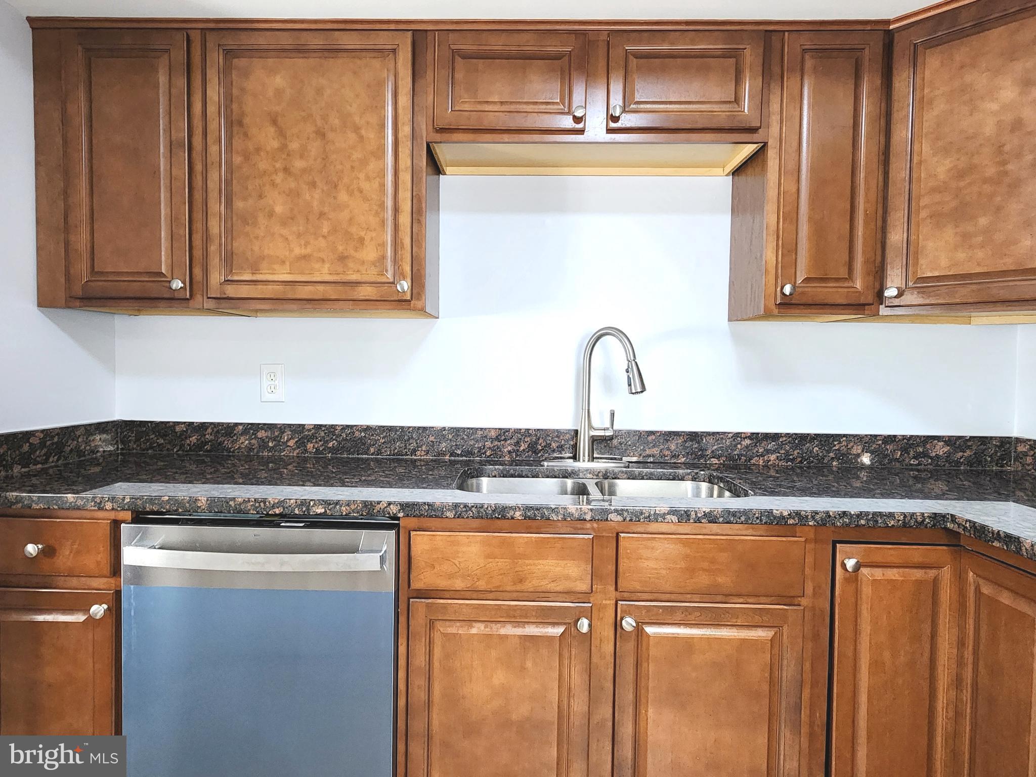 TERRACE TOWNE HOMES OF WOODLAWN - Residential