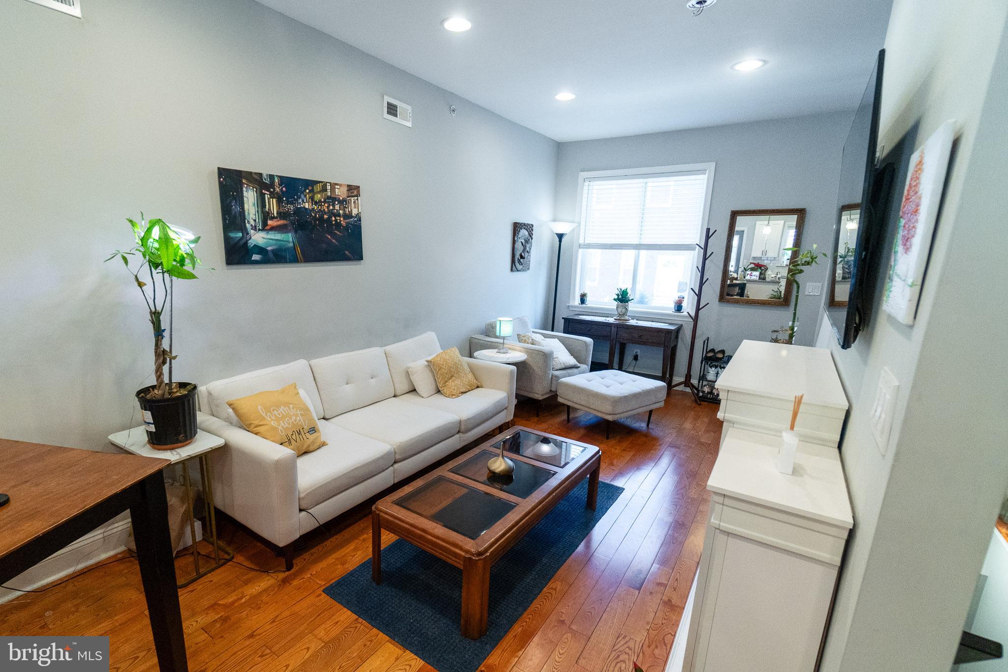 POINT BREEZE - Residential Lease