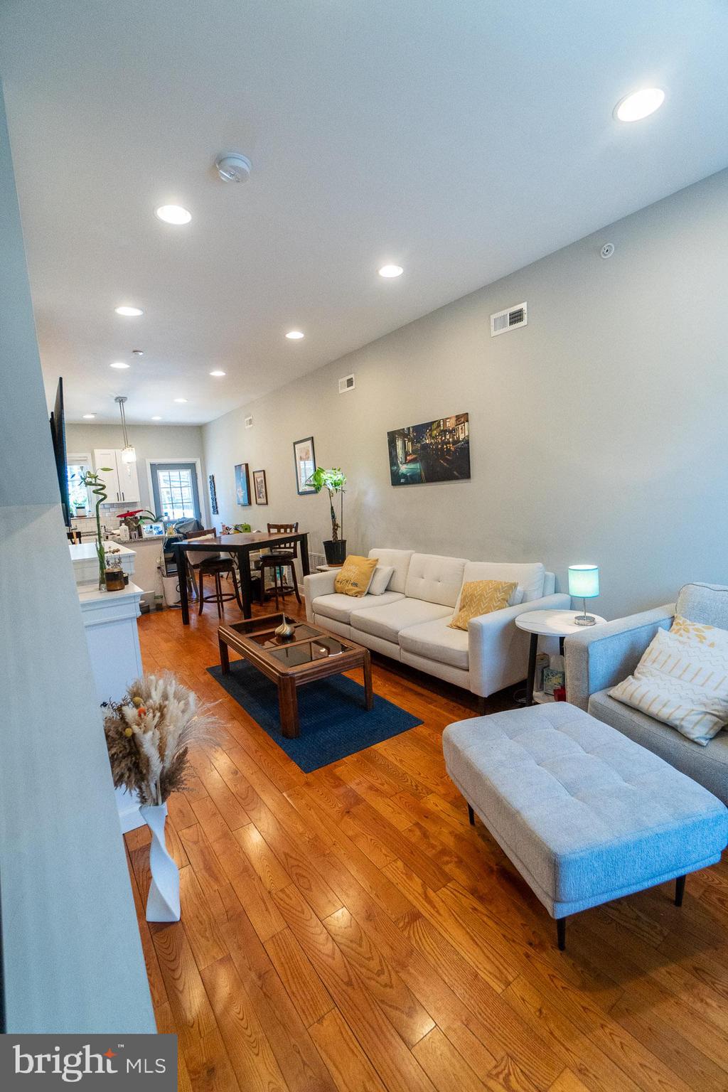 POINT BREEZE - Residential Lease