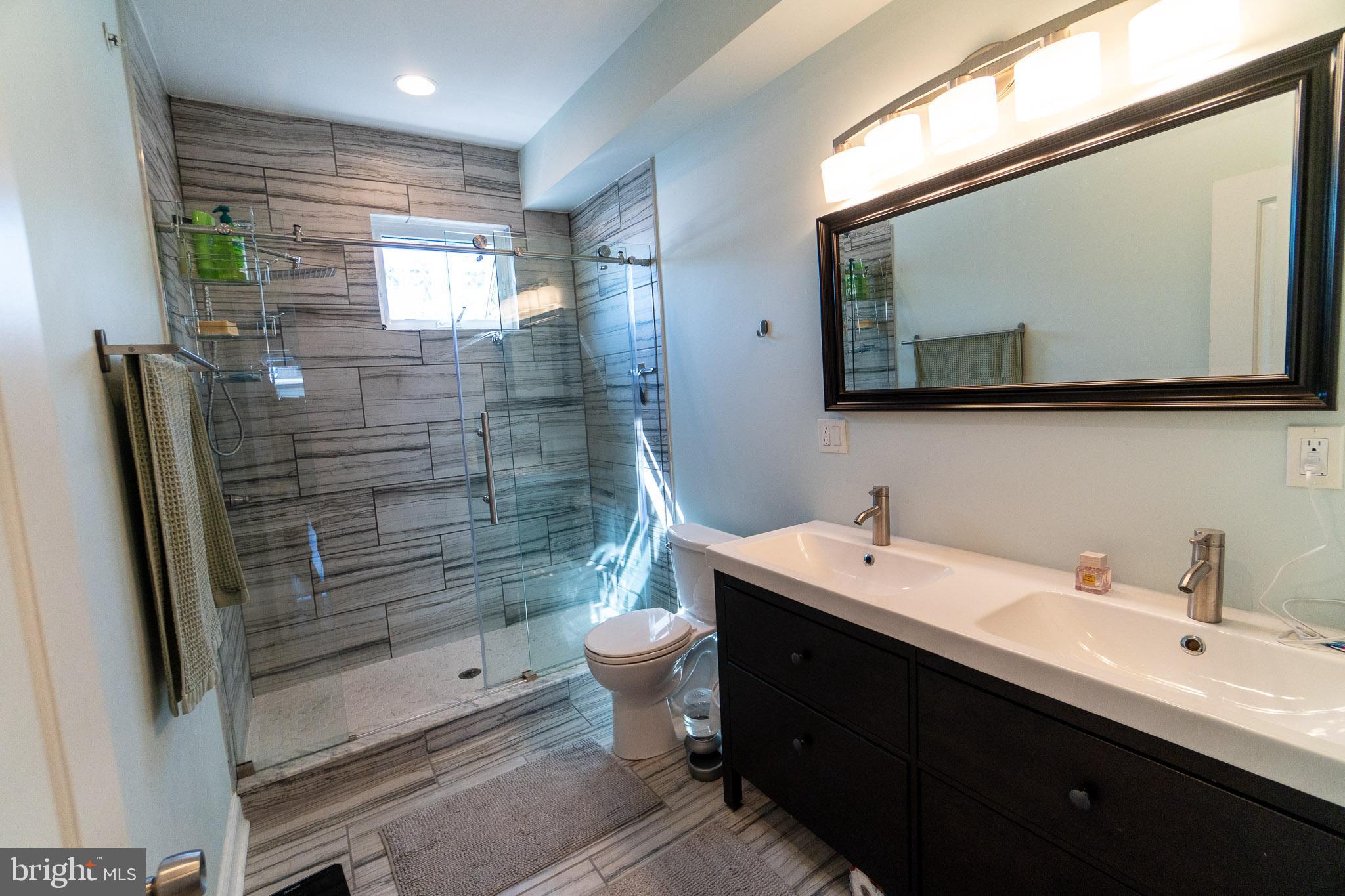 POINT BREEZE - Residential Lease