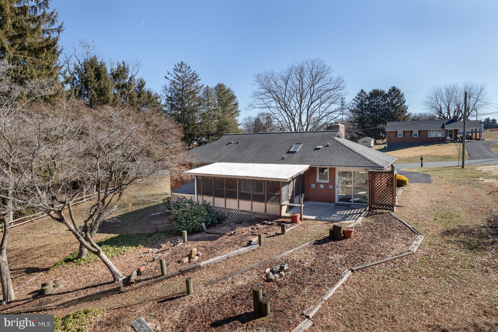 WHITE HOUSE PARK - Residential