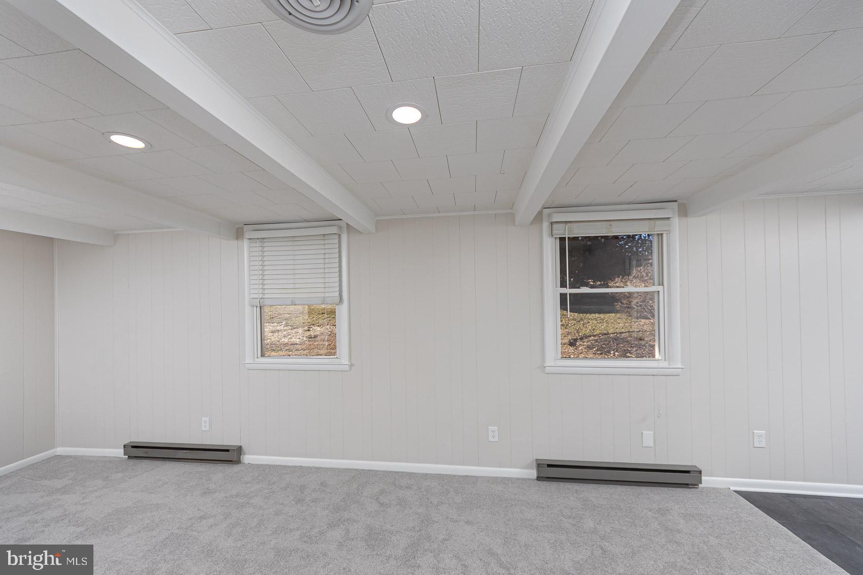 WHITE HOUSE PARK - Residential