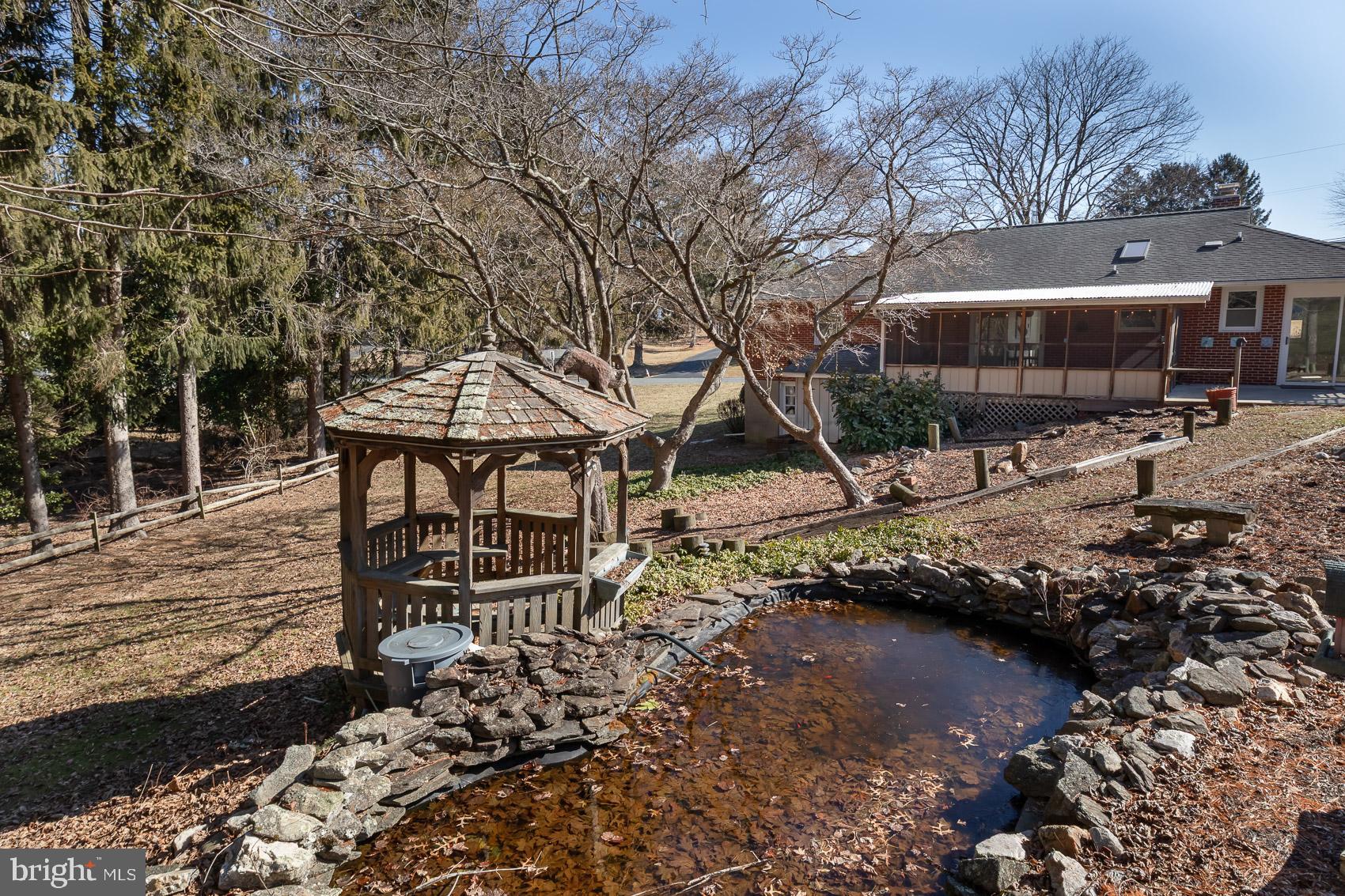 WHITE HOUSE PARK - Residential