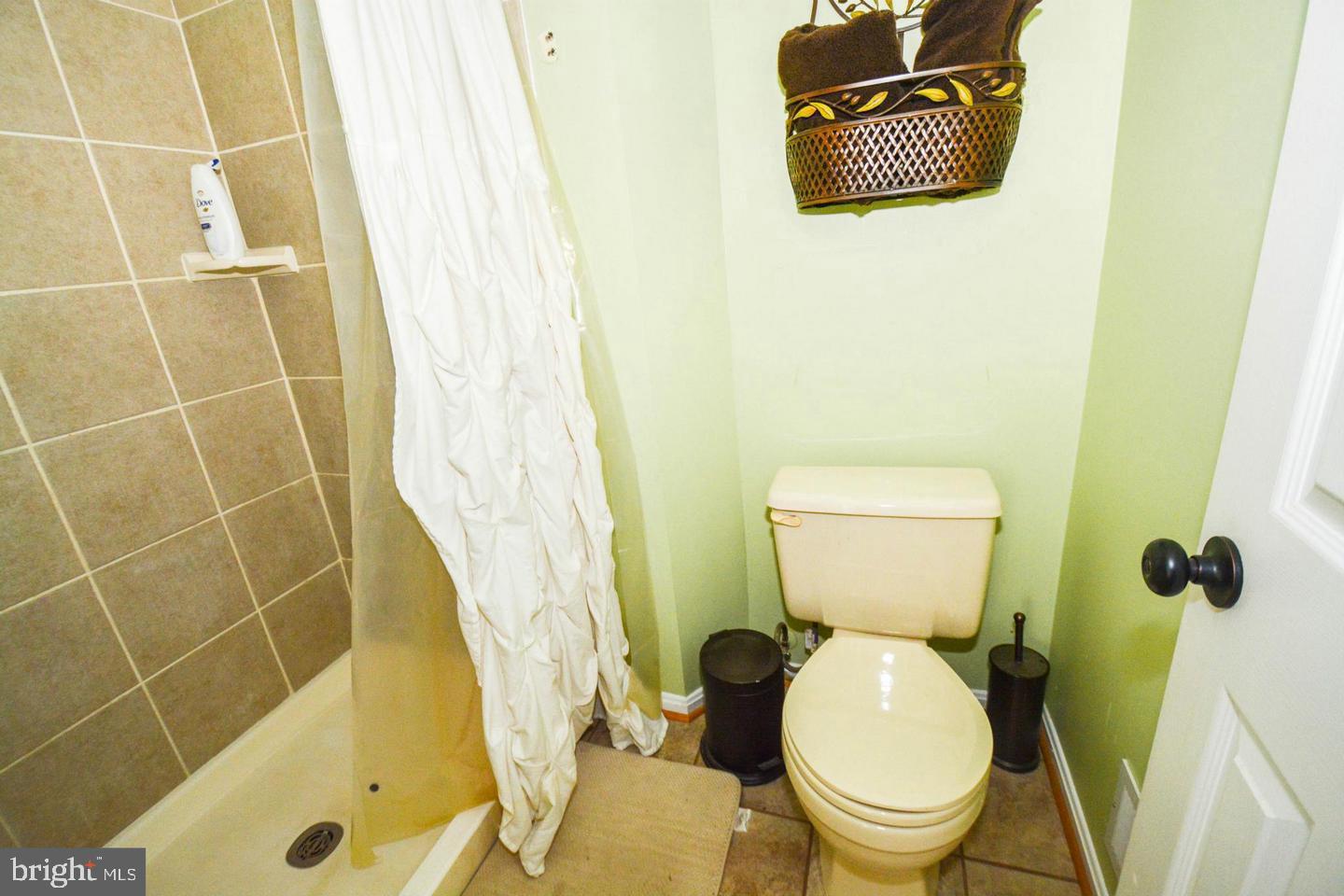 SETTLERS LANDING - Residential Lease