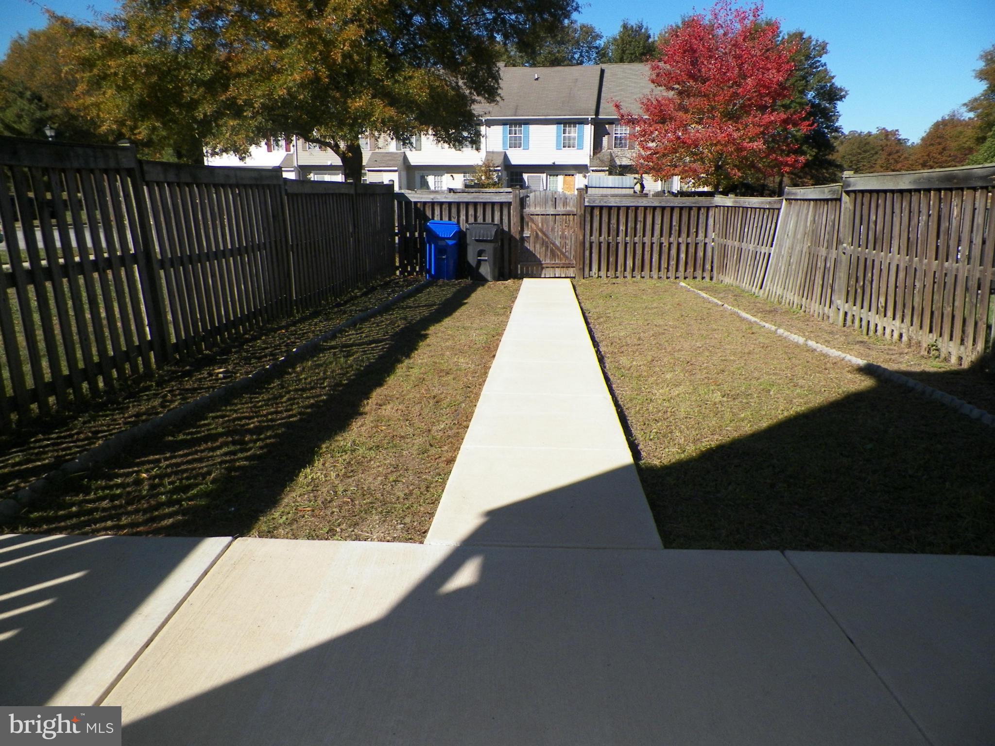 ST CHARLES HAMPSHIRE - Residential Lease