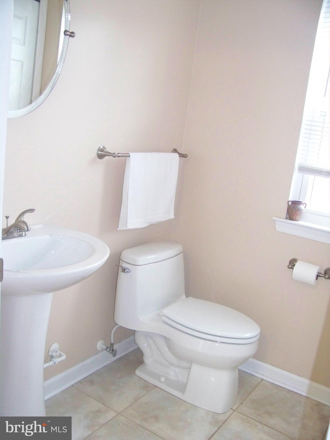 ST CHARLES HAMPSHIRE - Residential Lease