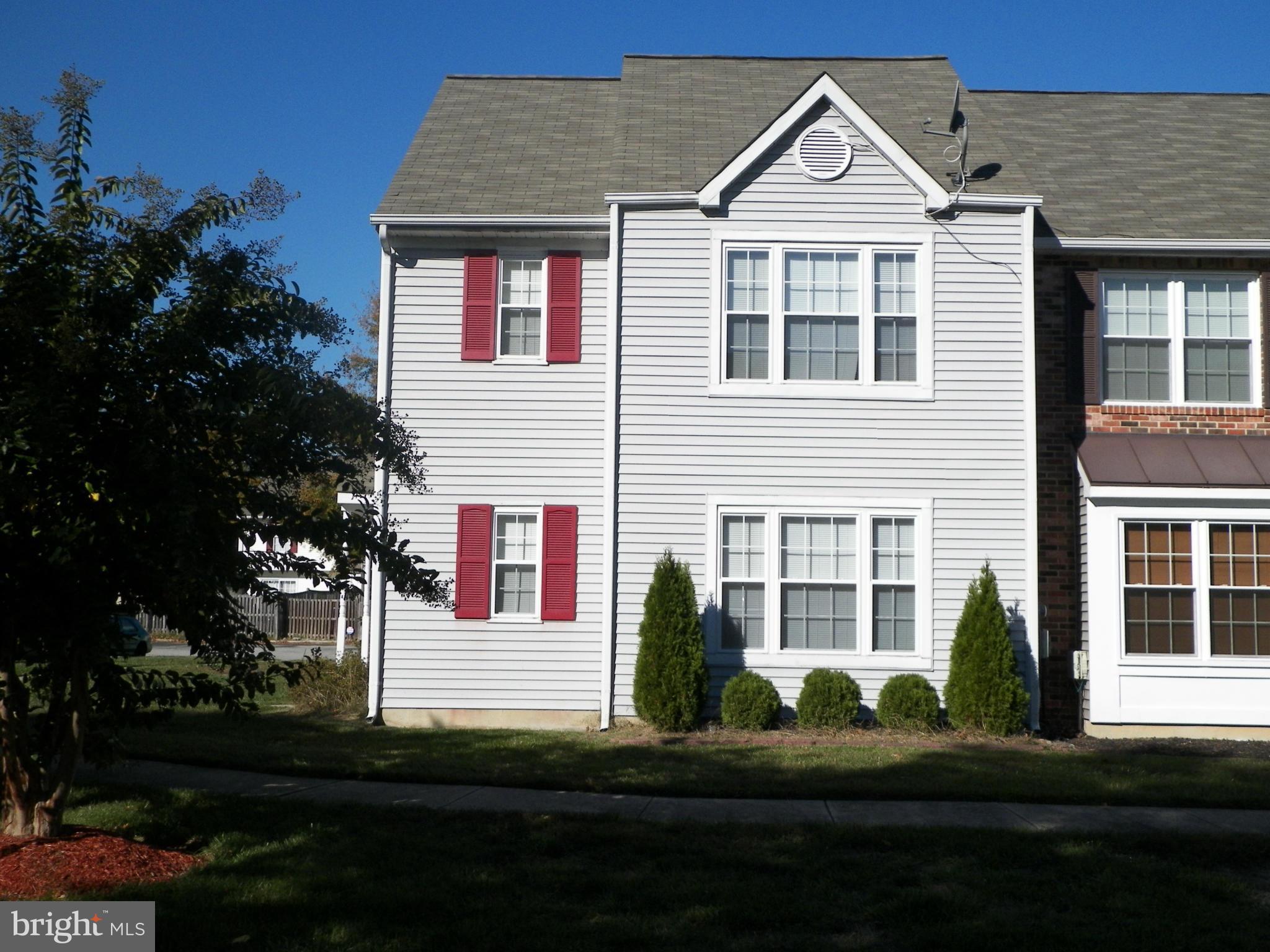 ST CHARLES HAMPSHIRE - Residential Lease