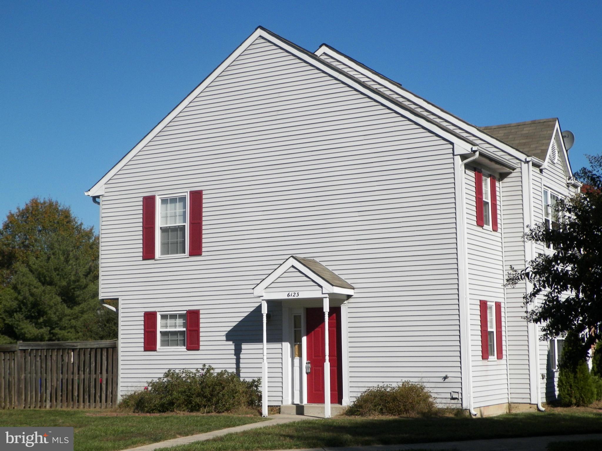 ST CHARLES HAMPSHIRE - Residential Lease