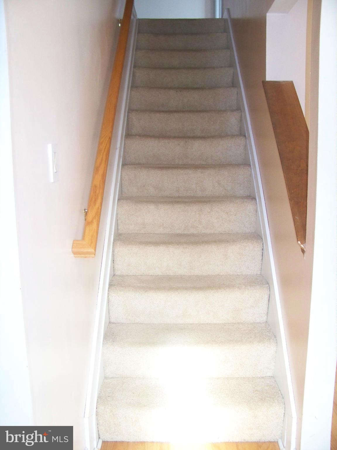 ST CHARLES HAMPSHIRE - Residential Lease