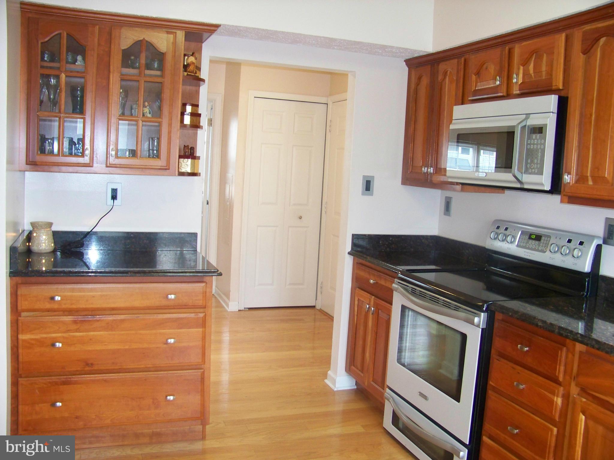 ST CHARLES HAMPSHIRE - Residential Lease