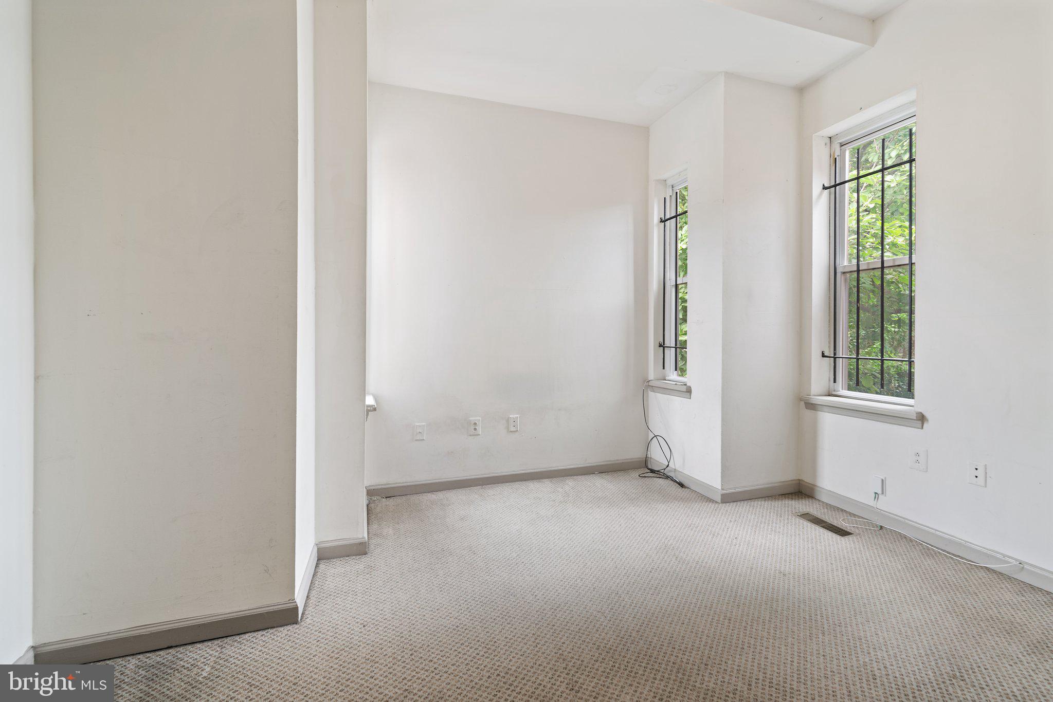 TEMPLE UNIVERSITY - Residential Lease