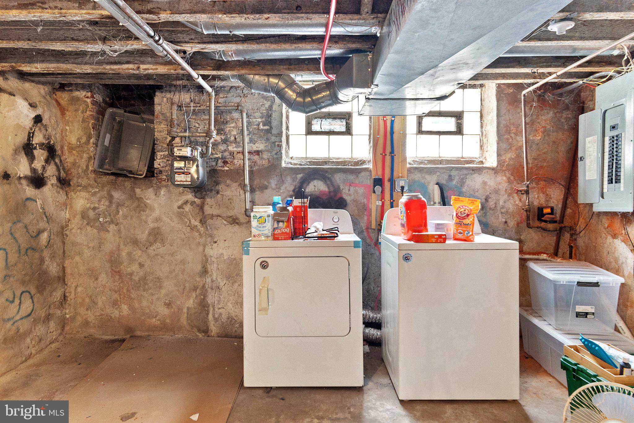 TEMPLE UNIVERSITY - Residential Lease