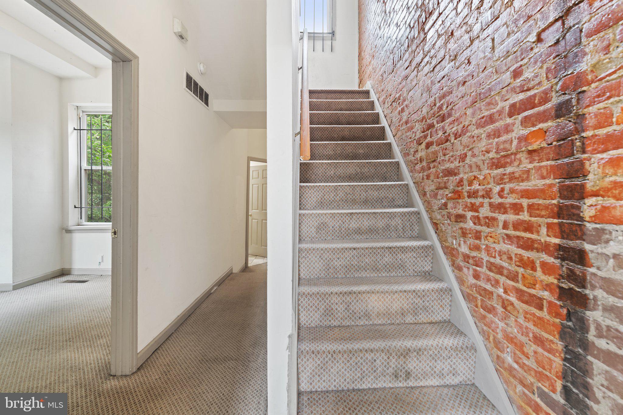 TEMPLE UNIVERSITY - Residential Lease