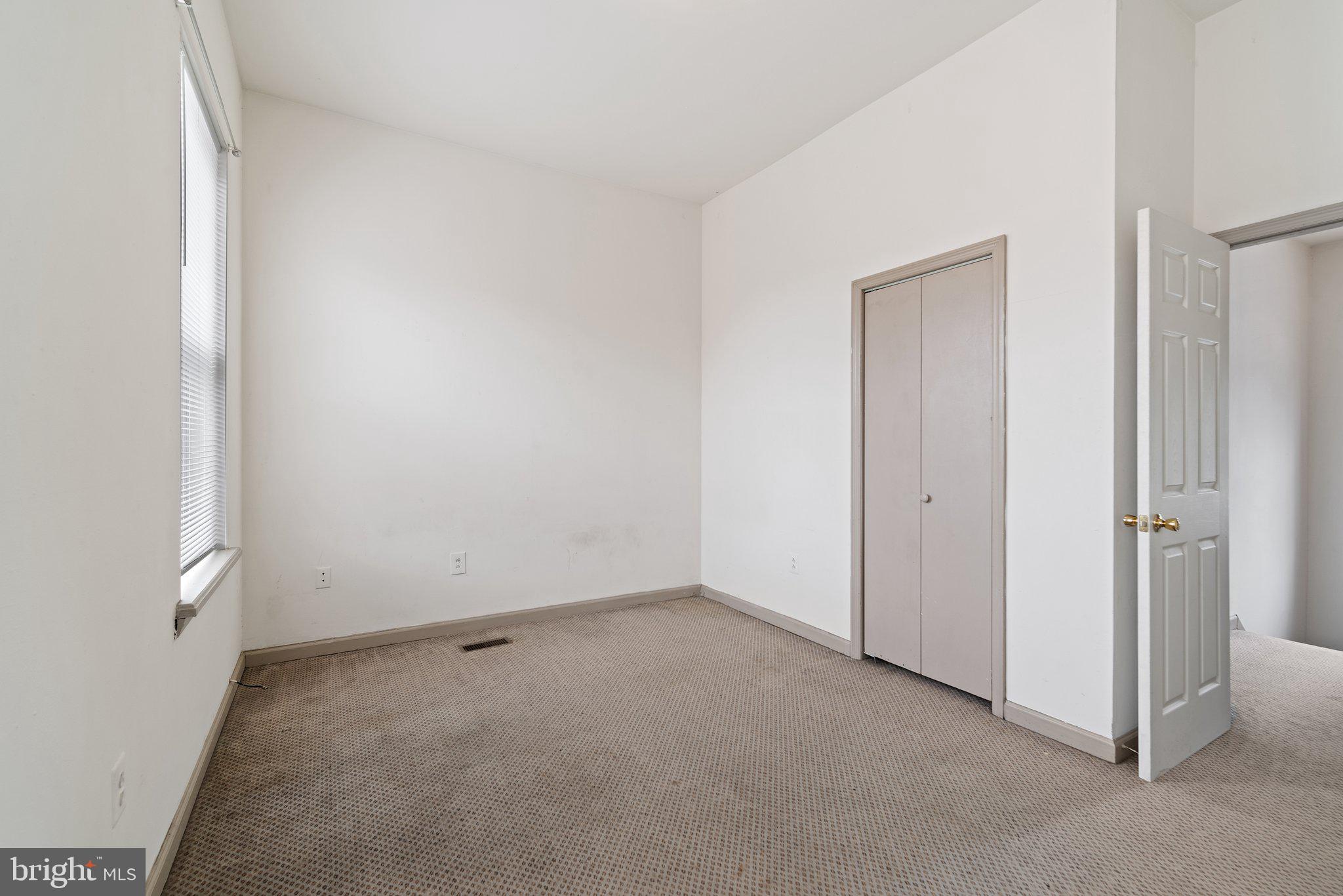 TEMPLE UNIVERSITY - Residential Lease