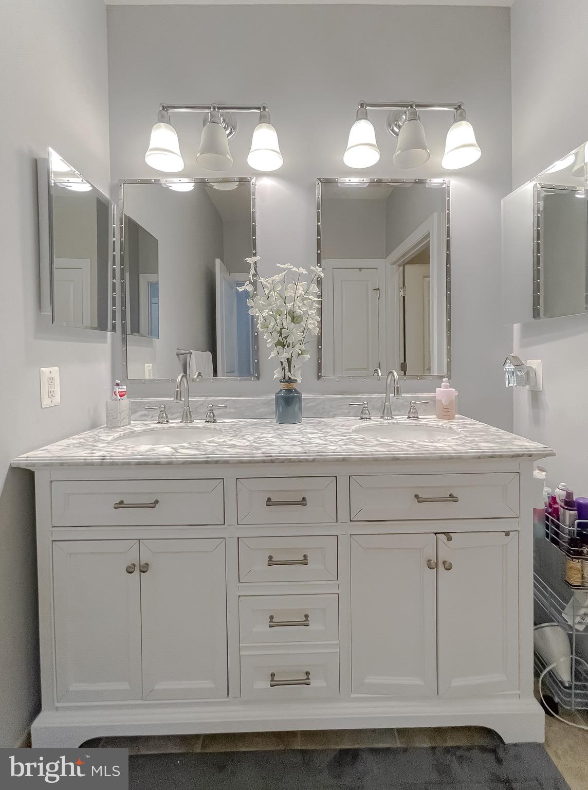 THE VILLAGES OF STEEPLECHASE - Residential