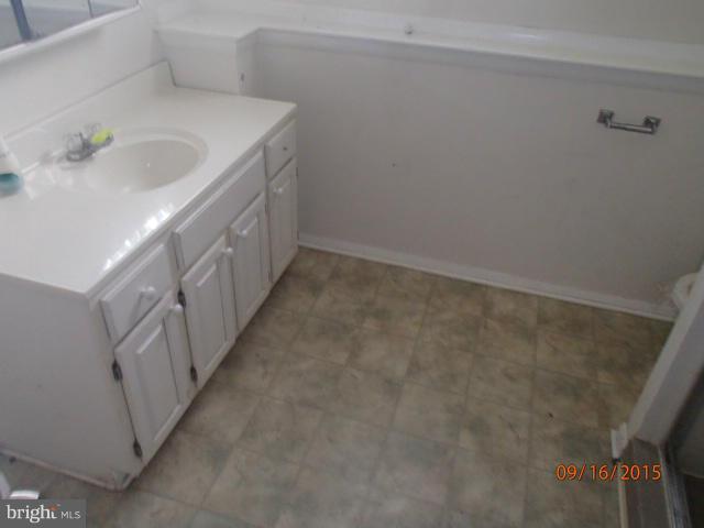 ORCHARD HILLS - Residential