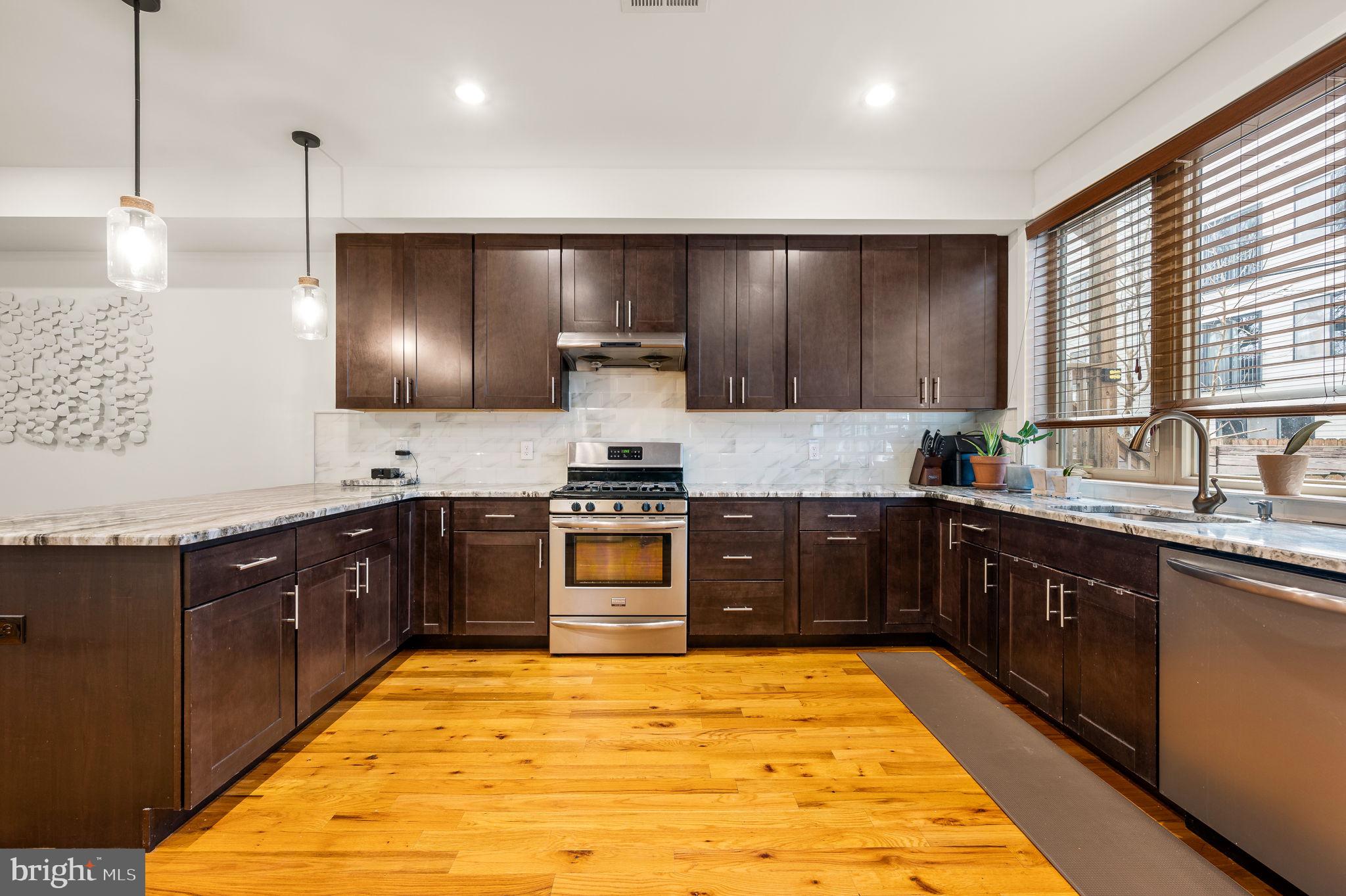 POWELTON VILLAGE - Residential