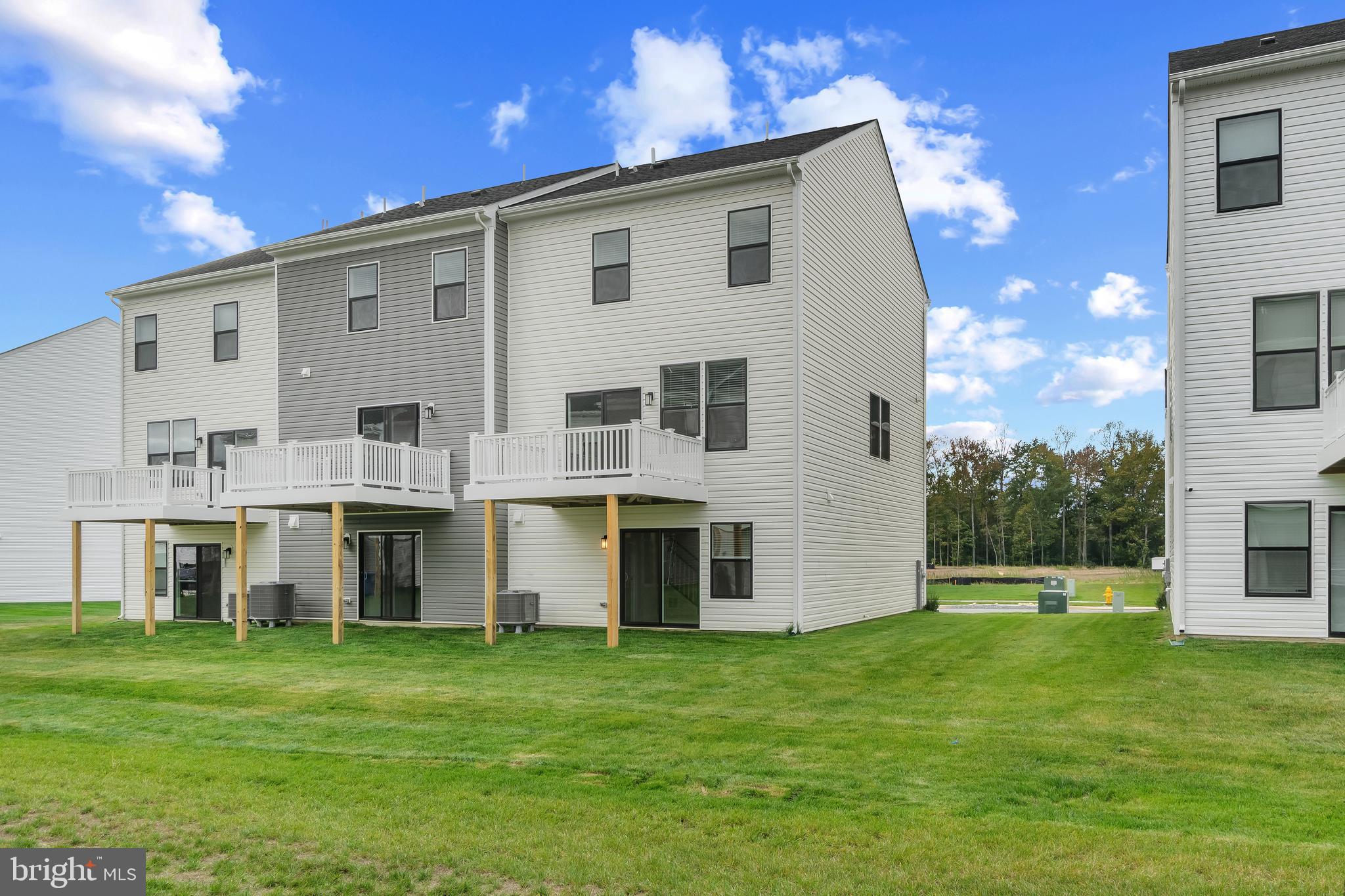 PINEGROVE - Residential